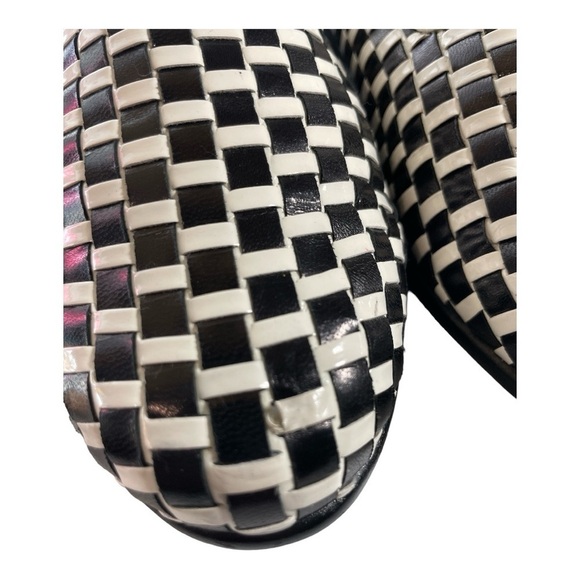 TROTTERS LIZ BLACK/WHITE CHECKERED WOVEN LEATHER
LOAFER ROUND TOE SLIP-ON SZ 9W - Picture 10 of 10